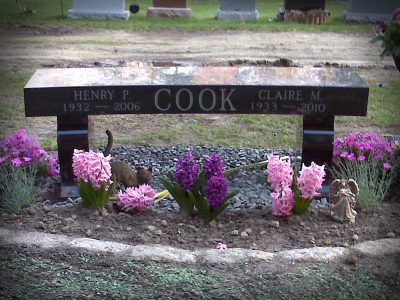 Black Granite Curved Memorial Bench