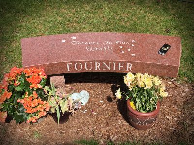 Red Granite Curved Memorial Bench Fournier Forever In Our Hearts