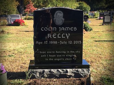 Black Granite Upright Monument Kelly Memorial with Detailed Portrait Etching and Musical Verse